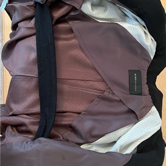 Light wool jacket with natural fur trim - Picture 6 of 8